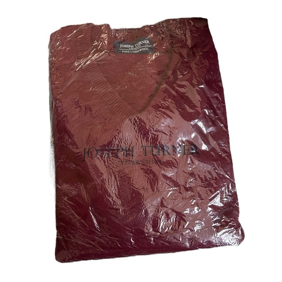Joseph Turner Sweater Mens Large  Burgundy Vneck Pure LambsWool Pullover Jumper - Picture 2 of 6